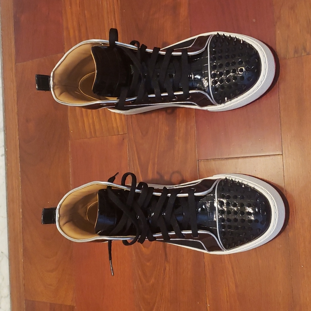 Steve Madden Promoter-s  Special Edition Red Bottoms custom soles Blk Spikes 9M
